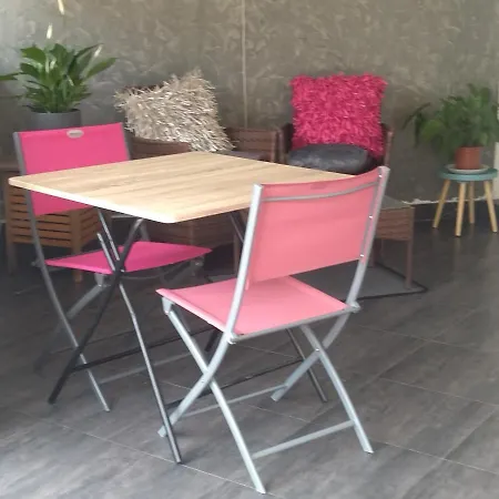 Homestay Chambre Pinky Elisabeth Proche Paris
