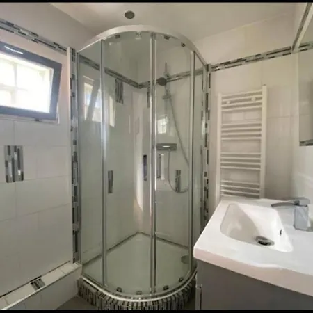 Homestay Chambre Pinky Elisabeth Proche Paris *